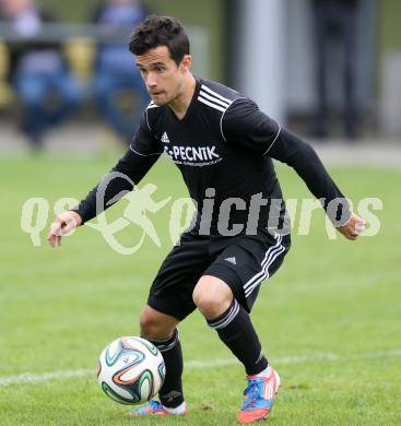 Fussball Unterliga Ost. St. Jakob/Rosental gegen Alpe Adria. Marco Koller (St. Jakob). St. Jakob, am 26.9.2015.
Foto: Kuess
---
pressefotos, pressefotografie, kuess, qs, qspictures, sport, bild, bilder, bilddatenbank