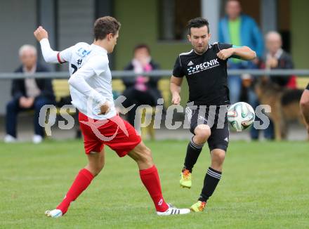 Fussball Unterliga Ost. St. Jakob/Rosental gegen Alpe Adria. Robert Thomas Koller, (St. Jakob), Philipp Hoeberl (Alpe Adria). St. Jakob, am 26.9.2015.
Foto: Kuess
---
pressefotos, pressefotografie, kuess, qs, qspictures, sport, bild, bilder, bilddatenbank