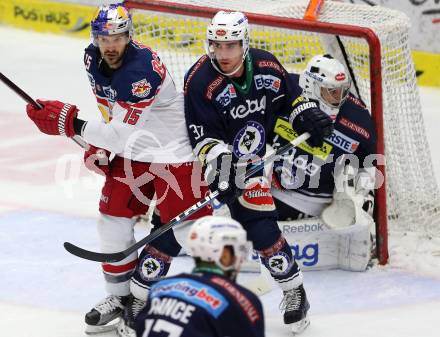 EBEL. Eishockey Bundesliga. EC VSV gegen EC Red Bull Salzburg. Ryan McKiernan,  (VSV), Manuel Latusa (Salzburg). Villach, am 27.9.2015.
Foto: Kuess 


---
pressefotos, pressefotografie, kuess, qs, qspictures, sport, bild, bilder, bilddatenbank