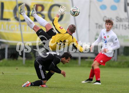 Fussball Unterliga Ost. St. Jakob/Rosental gegen Alpe Adria. Marco Koller, (St. Jakob), Dario Pick (Alpe Adria). St. Jakob, am 26.9.2015.
Foto: Kuess
---
pressefotos, pressefotografie, kuess, qs, qspictures, sport, bild, bilder, bilddatenbank