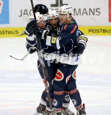 EBEL. Eishockey Bundesliga. EC VSV gegen EC Red Bull Salzburg. Torjubel Valentin Leiler, Adis Alagic, Markus Schlacher (VSV). Villach, am 27.9.2015.
Foto: Kuess 


---
pressefotos, pressefotografie, kuess, qs, qspictures, sport, bild, bilder, bilddatenbank