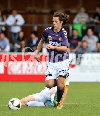 Fussball. Kaerntner Liga. SAK gegen Globasnitz. Arnold Gross (Globasnitz). Klagenfurt, 4.10.2015.
Foto: Kuess
---
pressefotos, pressefotografie, kuess, qs, qspictures, sport, bild, bilder, bilddatenbank