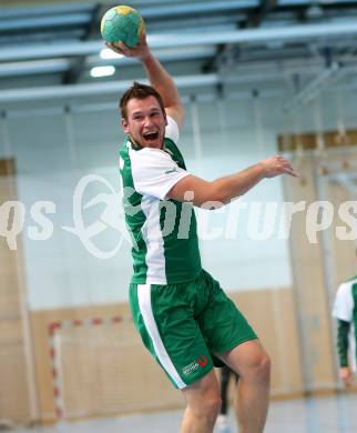 Handball Bundesliga. schlafraum.at Kaernten gegen UHC SISPO Gaenserndorf. Klemen Kresnik (schlafraum.at). Viktring, am 4.10.2015.
Foto: Kuess
---
pressefotos, pressefotografie, kuess, qs, qspictures, sport, bild, bilder, bilddatenbank