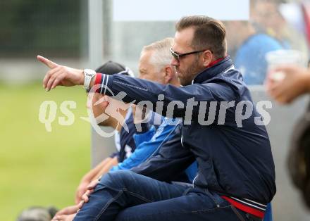 Fussball. Kaerntner Liga. SAK gegen Globasnitz. Trainer Goran Jolic (SAK). Klagenfurt, 4.10.2015.
Foto: Kuess
---
pressefotos, pressefotografie, kuess, qs, qspictures, sport, bild, bilder, bilddatenbank