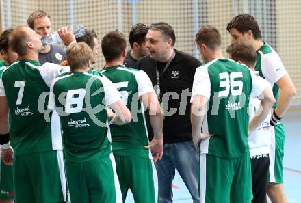 Handball Bundesliga. schlafraum.at Kaernten gegen UHC SISPO Gaenserndorf. Trainer Bostjan Strasek (schlafraum.at). Viktring, am 4.10.2015.
Foto: Kuess
---
pressefotos, pressefotografie, kuess, qs, qspictures, sport, bild, bilder, bilddatenbank