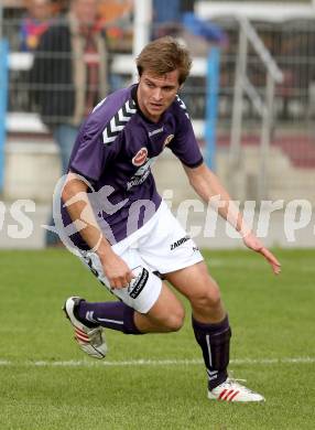 Fussball. Kaerntner Liga. SAK gegen Globasnitz. Mario Kaiser (Globasnitz). Klagenfurt, 4.10.2015.
Foto: Kuess
---
pressefotos, pressefotografie, kuess, qs, qspictures, sport, bild, bilder, bilddatenbank