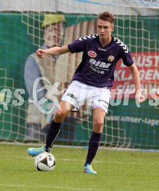 Fussball. Kaerntner Liga. SAK gegen Globasnitz. Mario Daniel Gugganig (Globasnitz). Klagenfurt, 4.10.2015.
Foto: Kuess
---
pressefotos, pressefotografie, kuess, qs, qspictures, sport, bild, bilder, bilddatenbank