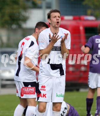 Fussball. Kaerntner Liga. SAK gegen Globasnitz. Nico Hrstic (SAK). Klagenfurt, 4.10.2015.
Foto: Kuess
---
pressefotos, pressefotografie, kuess, qs, qspictures, sport, bild, bilder, bilddatenbank