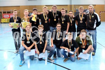 Handball Bundesliga. schlafraum.at Kaernten gegen UHC SISPO Gaenserndorf. Ehrung der Kaerntner Meister in den Altersklassen U13 und U14. Viktring, am 4.10.2015.
Foto: Kuess
---
pressefotos, pressefotografie, kuess, qs, qspictures, sport, bild, bilder, bilddatenbank