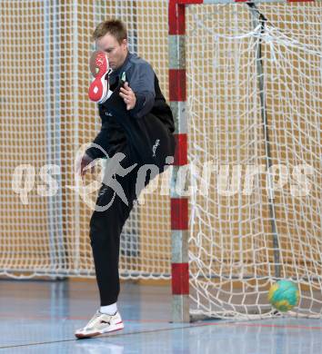 Handball Bundesliga. schlafraum.at Kaernten gegen UHC SISPO Gaenserndorf. Gasper Jelen (schlafraum.at). Viktring, am 4.10.2015.
Foto: Kuess
---
pressefotos, pressefotografie, kuess, qs, qspictures, sport, bild, bilder, bilddatenbank