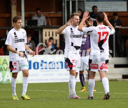 Fussball. Kaerntner Liga. SAK gegen Globasnitz. Torjubel Darijo Biscan (SAK). Klagenfurt, 4.10.2015.
Foto: Kuess
---
pressefotos, pressefotografie, kuess, qs, qspictures, sport, bild, bilder, bilddatenbank