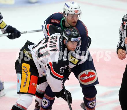 EBEL. Eishockey Bundesliga. EC VSV gegen HC Orli Znojmo.  Brock McBride, (VSV), Ondrej Sedivy  (Znojmo). Villach, am 27.9.2015.
Foto: Kuess 


---
pressefotos, pressefotografie, kuess, qs, qspictures, sport, bild, bilder, bilddatenbank