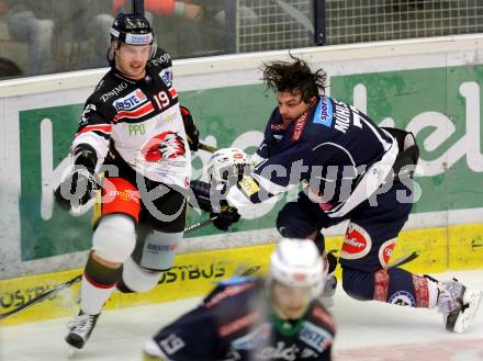 EBEL. Eishockey Bundesliga. EC VSV gegen HC Orli Znojmo. Florian Muehlstein,  (VSV), Roman Tomas (Znojmo). Villach, am 27.9.2015.
Foto: Kuess 


---
pressefotos, pressefotografie, kuess, qs, qspictures, sport, bild, bilder, bilddatenbank