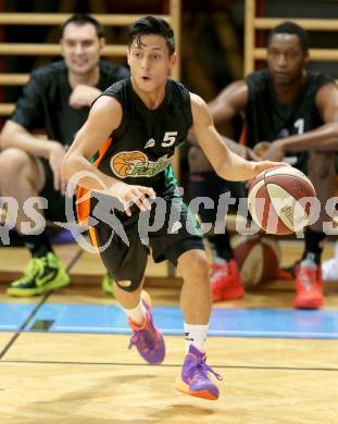 Basketball 2. Bundesliga 2015/16 Grunddurchgang 4.Runde. KOS Celovec gegen Basket Flames Wien.  Zadeh Mustafa Hassan (Basket Flames Wien). Klagenfurt, am 10.10.2015.
Foto: Kuess
---
pressefotos, pressefotografie, kuess, qs, qspictures, sport, bild, bilder, bilddatenbank