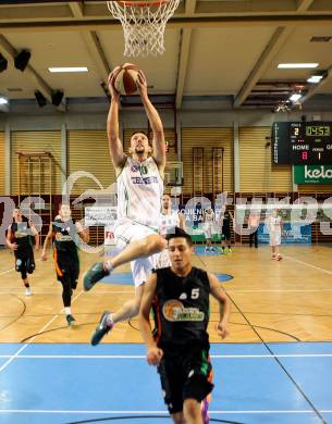 Basketball 2. Bundesliga 2015/16 Grunddurchgang 4.Runde. KOS Celovec gegen Basket Flames Wien. Grega Mali, (KOS). Klagenfurt, am 10.10.2015.
Foto: Kuess
---
pressefotos, pressefotografie, kuess, qs, qspictures, sport, bild, bilder, bilddatenbank