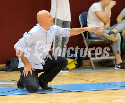 Basketball 2. Bundesliga 2015/16 Grunddurchgang 4.Runde. KOS Celovec gegen Basket Flames Wien. Trainer Rok Zupan (KOS). Klagenfurt, am 10.10.2015.
Foto: Kuess
---
pressefotos, pressefotografie, kuess, qs, qspictures, sport, bild, bilder, bilddatenbank