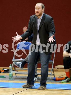 Basketball 2. Bundesliga 2015/16 Grunddurchgang 4.Runde. KOS Celovec gegen Basket Flames Wien.  Trainer Roland Schoenhofer (Basket Flames Wien). Klagenfurt, am 10.10.2015.
Foto: Kuess
---
pressefotos, pressefotografie, kuess, qs, qspictures, sport, bild, bilder, bilddatenbank