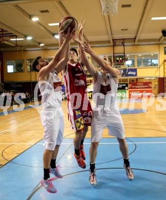 Basketball 2. Bundesliga 2015/16 Grunddurchgang 3.Runde. Woerthersee Piraten gegen Dragons St. Poelten. Edgar Allesch, Sebastian Wuertz,  (Piraten), Michael Diesner (St. Poelten). Klagenfurt, am 3.10.2015.
Foto: Kuess
---
pressefotos, pressefotografie, kuess, qs, qspictures, sport, bild, bilder, bilddatenbank