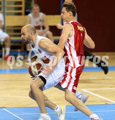 Basketball 2. Bundesliga 2015/16 Grunddurchgang 3.Runde. Woerthersee Piraten gegen Dragons St. Poelten.  Joachim Buggelsheim, (Piraten), Martin Speiser (St. Poelten). Klagenfurt, am 3.10.2015.
Foto: Kuess
---
pressefotos, pressefotografie, kuess, qs, qspictures, sport, bild, bilder, bilddatenbank