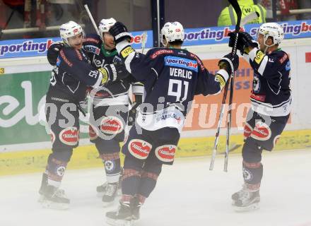 EBEL. Eishockey Bundesliga. EC VSV gegen KAC. Torjubel Ryan McKiernan, Mark Santorelli, Miha Verlic, Dustin Johner (VSV). Villach, am 10.11.2015.
Foto: Kuess 


---
pressefotos, pressefotografie, kuess, qs, qspictures, sport, bild, bilder, bilddatenbank