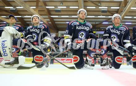 EBEL. Eishockey Bundesliga. EC VSV gegen KAC. Patrick Platzer, Benjamin Petrik, Nico Brunner (VSV). Villach, am 10.11.2015.
Foto: Kuess 


---
pressefotos, pressefotografie, kuess, qs, qspictures, sport, bild, bilder, bilddatenbank