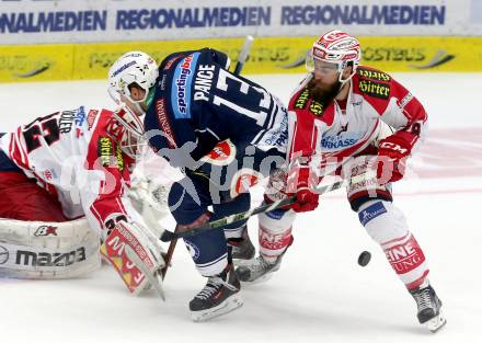 EBEL. Eishockey Bundesliga. EC VSV gegen KAC. Ziga Pance,  (VSV), Martin Schumnig (KAC). Villach, am 10.11.2015.
Foto: Kuess 


---
pressefotos, pressefotografie, kuess, qs, qspictures, sport, bild, bilder, bilddatenbank