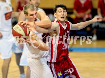 Basketball 2. Bundesliga 2015/16 Grunddurchgang 3.Runde. Woerthersee Piraten gegen Dragons St. Poelten. Sebastian Wuertz, (Piraten), Michael Diesner  (St. Poelten). Klagenfurt, am 3.10.2015.
Foto: Kuess
---
pressefotos, pressefotografie, kuess, qs, qspictures, sport, bild, bilder, bilddatenbank