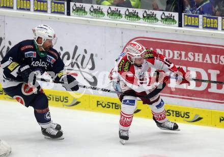 EBEL. Eishockey Bundesliga. EC VSV gegen KAC. Gerhard Unterluggauer, (VSV), Thomas Koch (KAC). Villach, am 10.11.2015.
Foto: Kuess 


---
pressefotos, pressefotografie, kuess, qs, qspictures, sport, bild, bilder, bilddatenbank