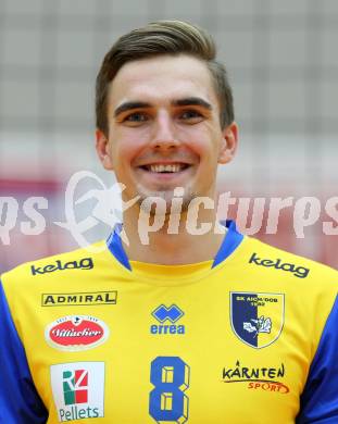 Volleyball. MEVZA. Aich/Dob. Portrait. Mlynarcik Peter (Aich/Dob). Bleiburg, 14.10.2015.
Foto: Kuess
---
pressefotos, pressefotografie, kuess, qs, qspictures, sport, bild, bilder, bilddatenbank