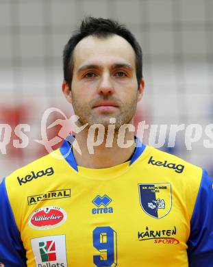 Volleyball. MEVZA. Aich/Dob. Portrait. Grut Andrej (Aich/Dob). Bleiburg, 14.10.2015.
Foto: Kuess
---
pressefotos, pressefotografie, kuess, qs, qspictures, sport, bild, bilder, bilddatenbank