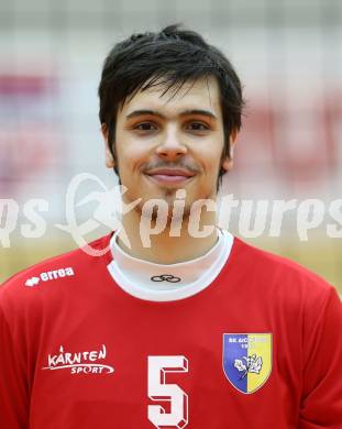 Volleyball. MEVZA. Aich/Dob. Portrait. Weber Martin Nicolas (Aich/Dob). Bleiburg, 14.10.2015.
Foto: Kuess
---
pressefotos, pressefotografie, kuess, qs, qspictures, sport, bild, bilder, bilddatenbank