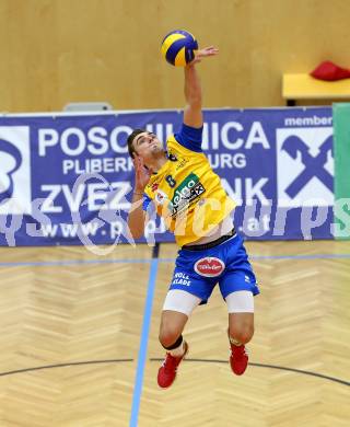 Volleyball. MEVZA. Aich/Dob gegen Mladost ZAGREB. Mlynarcik Peter (Aich/Dob). Bleiburg, 14.10.2015.
Foto: Kuess
---
pressefotos, pressefotografie, kuess, qs, qspictures, sport, bild, bilder, bilddatenbank