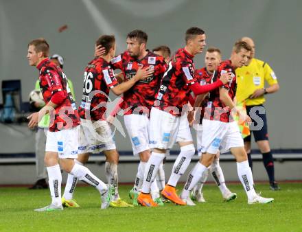 Fussball Sky go Erste Liga. SK Austria Klagenfurt gegen LASK Linz.    Torjubel (Linz). Klagenfurt, am 16.10.2015.
Foto: Kuess
---
pressefotos, pressefotografie, kuess, qs, qspictures, sport, bild, bilder, bilddatenbank