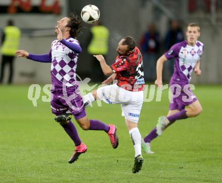 Fussball Sky go Erste Liga. SK Austria Klagenfurt gegen LASK Linz.    Sandro Zakany, (Klagenfurt), Harun Erbek  (Linz). Klagenfurt, am 16.10.2015.
Foto: Kuess
---
pressefotos, pressefotografie, kuess, qs, qspictures, sport, bild, bilder, bilddatenbank