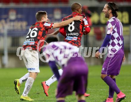 Fussball Sky go Erste Liga. SK Austria Klagenfurt gegen LASK Linz.    Torjubel Fabiano De Lima Campos Maria, Reinhold Ranftl (Linz). Klagenfurt, am 16.10.2015.
Foto: Kuess
---
pressefotos, pressefotografie, kuess, qs, qspictures, sport, bild, bilder, bilddatenbank