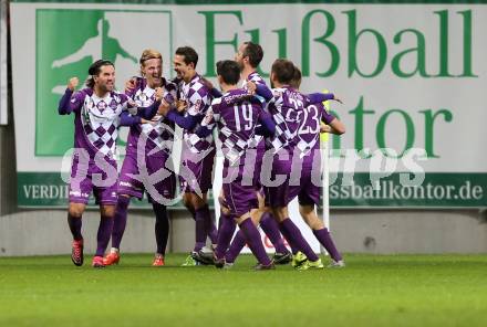 Fussball Sky go Erste Liga. SK Austria Klagenfurt gegen LASK Linz.    Torjubel  (Klagenfurt). Klagenfurt, am 16.10.2015.
Foto: Kuess
---
pressefotos, pressefotografie, kuess, qs, qspictures, sport, bild, bilder, bilddatenbank