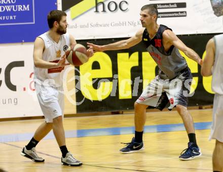 Basketball 2. Bundesliga 2015/16 Grunddurchgang 5.Runde.  Woerthersee Piraten gegen Raiders Villach. Christian Erschen,  ( Woerthersee Piraten), Ales Primc (Villach). Klagenfurt, am 17.10.2015.
Foto: Kuess
---
pressefotos, pressefotografie, kuess, qs, qspictures, sport, bild, bilder, bilddatenbank