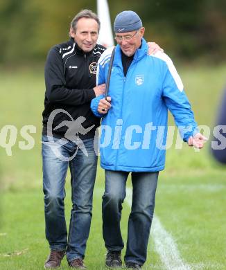 Fussball Kaerntner Liga. Maria Saal gegen Spittal. Trainer Mario Brenter, Hubert Bruendler (Spittal). Maria Saal, am 17.10.2015.
Foto: Kuess
---
pressefotos, pressefotografie, kuess, qs, qspictures, sport, bild, bilder, bilddatenbank