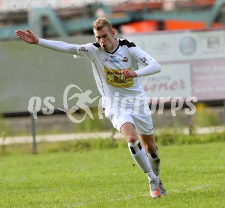 Fussball Kaerntner Liga. Maria Saal gegen Spittal. Torjubel Daniel Urbas  (Spittal). Maria Saal, am 17.10.2015.
Foto: Kuess
---
pressefotos, pressefotografie, kuess, qs, qspictures, sport, bild, bilder, bilddatenbank