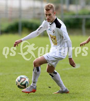 Fussball Kaerntner Liga. Maria Saal gegen Spittal.  Daniel Urbas (Spittal). Maria Saal, am 17.10.2015.
Foto: Kuess
---
pressefotos, pressefotografie, kuess, qs, qspictures, sport, bild, bilder, bilddatenbank