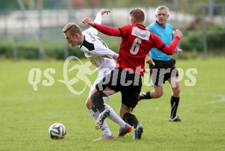 Fussball Kaerntner Liga. Maria Saal gegen Spittal. Kevin Puschl Schliefnig, (Maria Saal), Daniel Urbas  (Spittal). Maria Saal, am 17.10.2015.
Foto: Kuess
---
pressefotos, pressefotografie, kuess, qs, qspictures, sport, bild, bilder, bilddatenbank