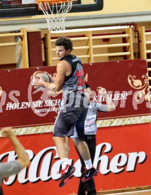 Basketball 2. Bundesliga 2015/16 Grunddurchgang 5.Runde.  Woerthersee Piraten gegen Raiders Villach.  Andreas Napokoj (Villach). Klagenfurt, am 17.10.2015.
Foto: Kuess
---
pressefotos, pressefotografie, kuess, qs, qspictures, sport, bild, bilder, bilddatenbank