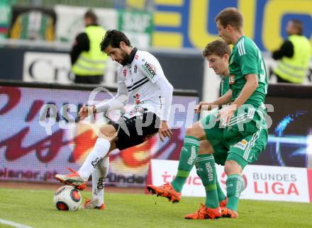 Fussball tipico Bundesliga. RZ Pellets WAC gegen SK Rapid Wien. Ynclan Pajares Jacobo Maria,  (WAC), Deni Alar, Stephan Auer (Rapid). Wolfsberg, am 18.10.2015.
Foto: Kuess
---
pressefotos, pressefotografie, kuess, qs, qspictures, sport, bild, bilder, bilddatenbank