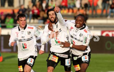 Fussball tipico Bundesliga. RZ Pellets WAC gegen SK Rapid Wien. Torjubel Thomas Zuendel, Jacobo, Issiaka Ouedraogo (WAC). Wolfsberg, am 18.10.2015.
Foto: Kuess
---
pressefotos, pressefotografie, kuess, qs, qspictures, sport, bild, bilder, bilddatenbank