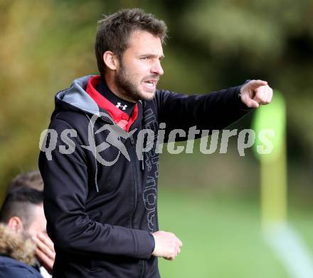 Fussball Unterliga Ost. St. Michael/Bleiburg gegen St. Andrae/Lav. Trainer Gernot Messner (St. Andrae). St. Michael/Bleiburg, am 18.10.2015.
Foto: Kuess
---
pressefotos, pressefotografie, kuess, qs, qspictures, sport, bild, bilder, bilddatenbank