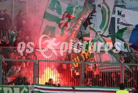 Fussball tipico Bundesliga. RZ Pellets WAC gegen SK Rapid Wien. Fans (Rapid). Wolfsberg, am 18.10.2015.
Foto: Kuess
---
pressefotos, pressefotografie, kuess, qs, qspictures, sport, bild, bilder, bilddatenbank