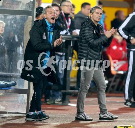 Fussball tipico Bundesliga. RZ Pellets WAC gegen SK Rapid Wien. Co-Trainer Manfred Nastl, Trainer Dietmar Kuehbauer (WAC). Wolfsberg, am 18.10.2015.
Foto: Kuess
---
pressefotos, pressefotografie, kuess, qs, qspictures, sport, bild, bilder, bilddatenbank