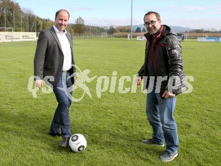 Fussball Unterliga Ost. Medientermin ASKOE Woelfnitz, DSG Sele Zell.   Gerhard Engl (Woelfnitz), Alexander Mak (Sele Zell) . Woelfnitz, am 23.10.2015.
Foto: Kuess
---
pressefotos, pressefotografie, kuess, qs, qspictures, sport, bild, bilder, bilddatenbank