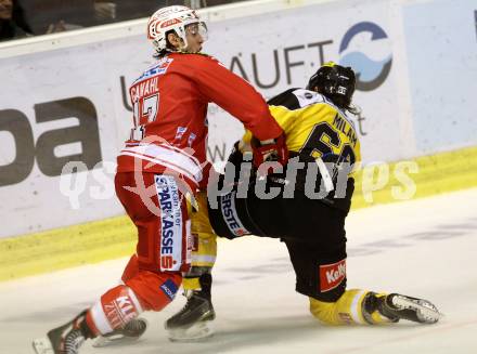 EBEL. Eishockey Bundesliga. KAC gegen UPC Vienna Capitals. Manuel Ganahl,  (KAC), Troy Milam (Caps). Klagenfurt, am 23.10.2015.
Foto: Kuess

---
pressefotos, pressefotografie, kuess, qs, qspictures, sport, bild, bilder, bilddatenbank