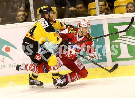 EBEL. Eishockey Bundesliga. KAC gegen UPC Vienna Capitals. Stefan Geier, (KAC), Jamie Fraser (Caps). Klagenfurt, am 23.10.2015.
Foto: Kuess

---
pressefotos, pressefotografie, kuess, qs, qspictures, sport, bild, bilder, bilddatenbank